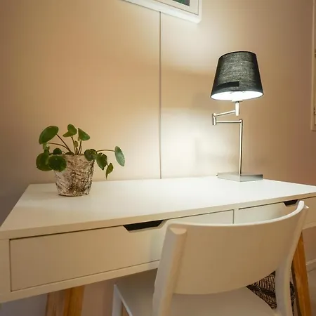 Lejlighed Charming Studio Near Paris *